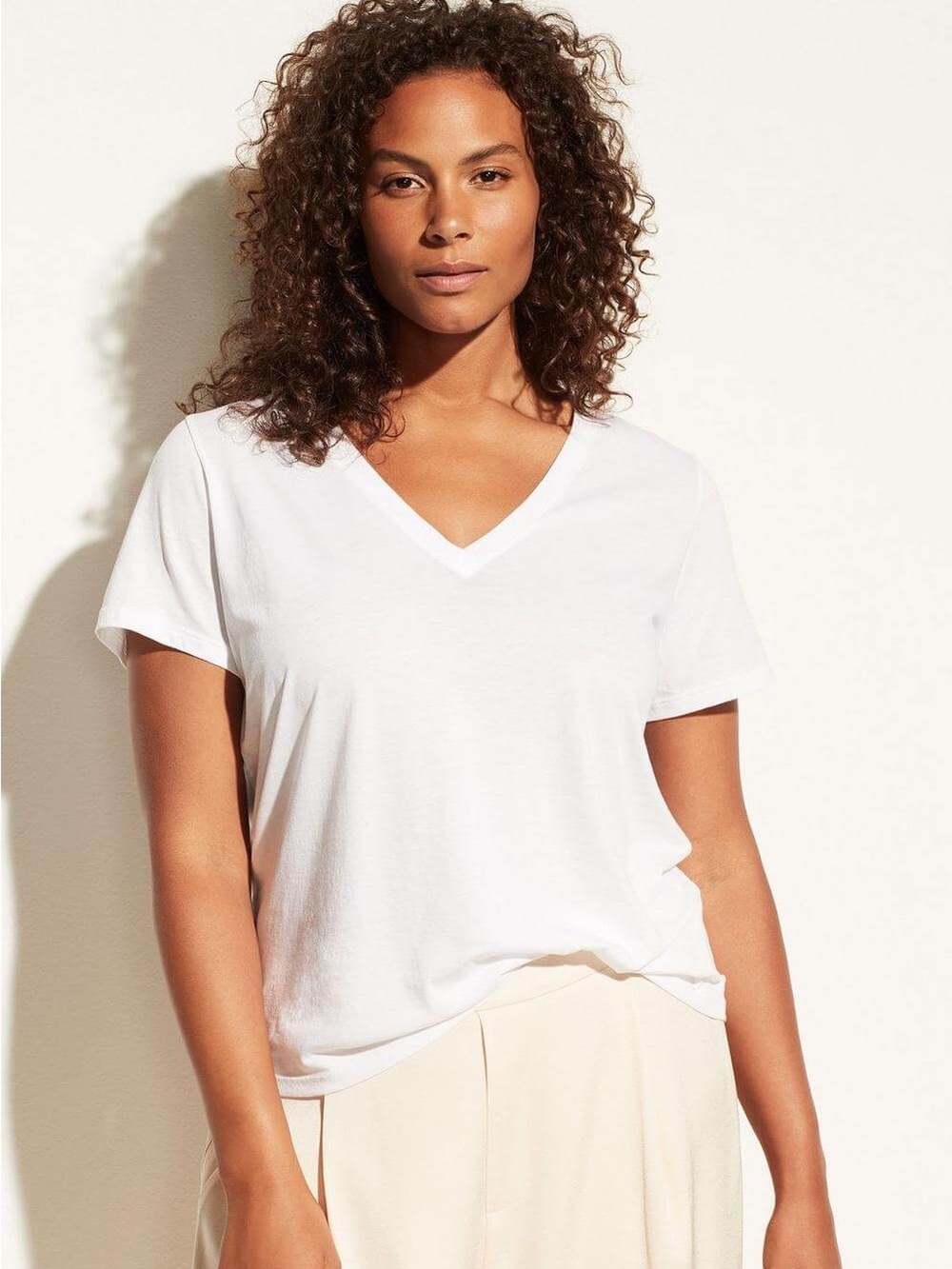 NWOT Theory White V-Neck Short Sleeve Tee